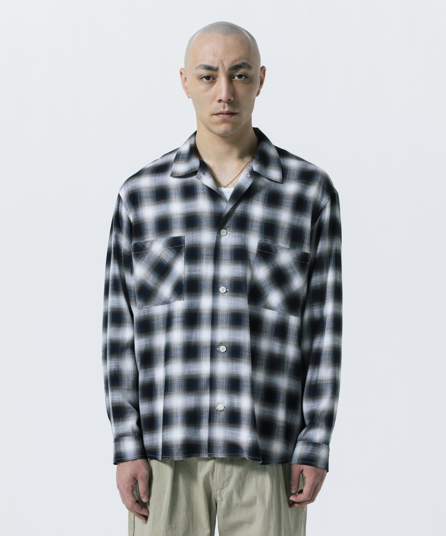 R9 OMBRE CHECK SHIRT モデル着用 10