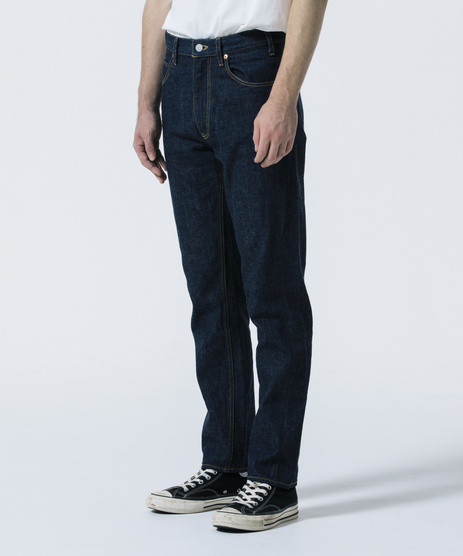 R9 05 DENIM PANTS モデル着用 7