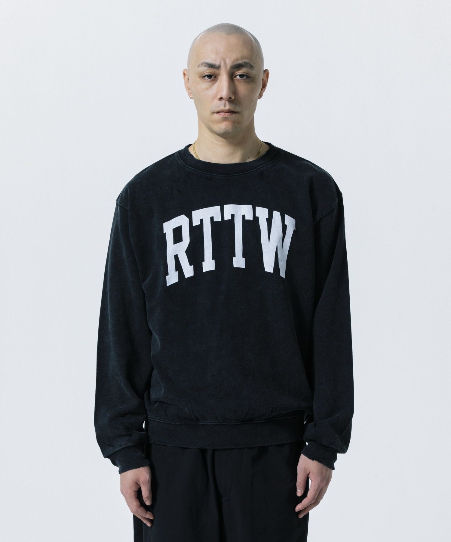 RTTW SWEATER モデル着用 7