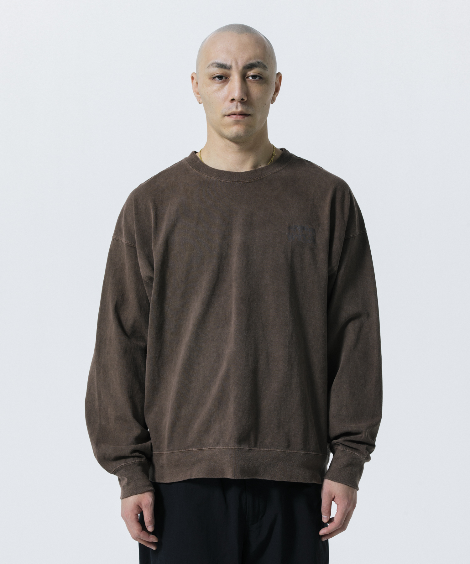 PIG DOG SWEATER モデル着用 13