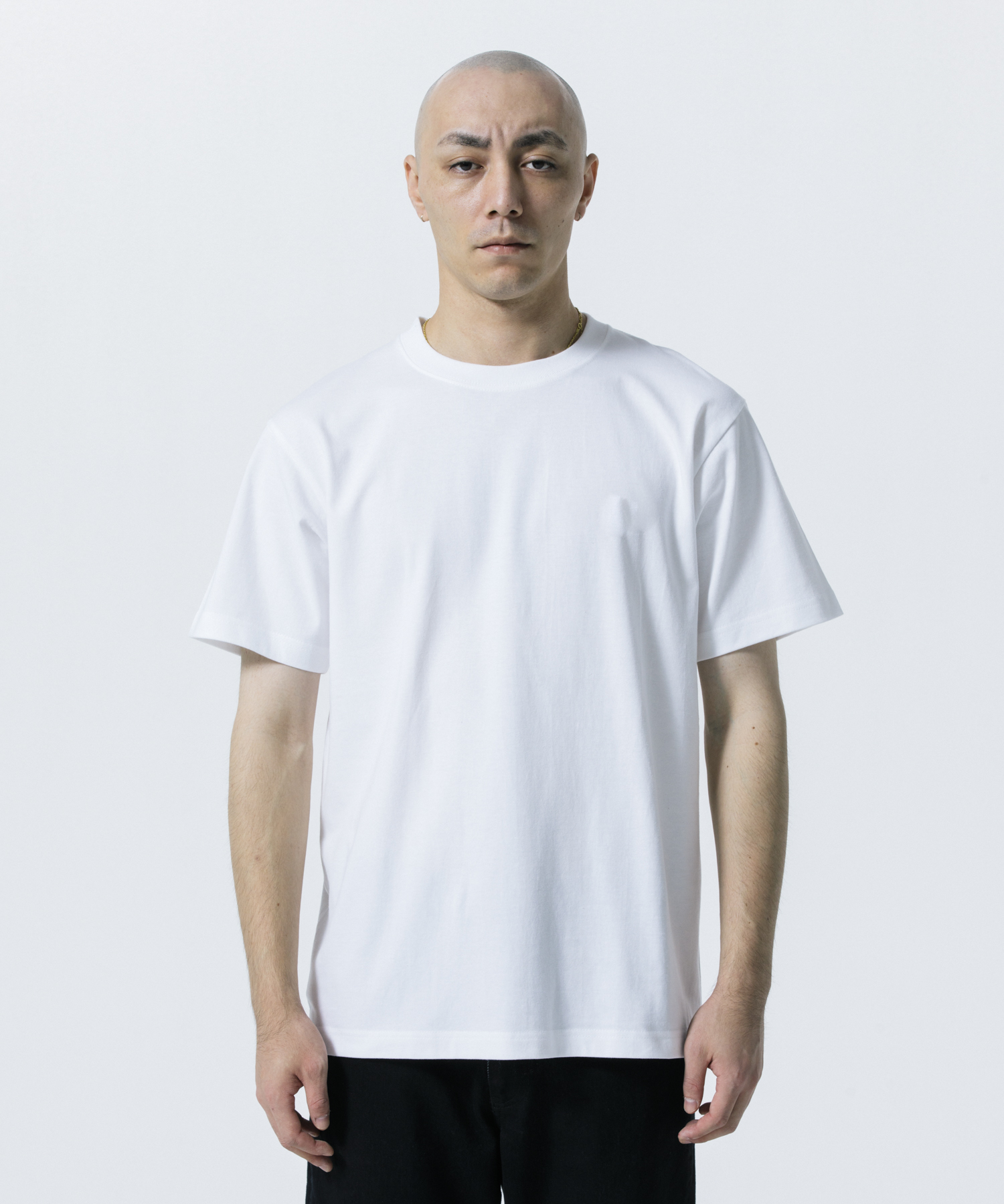 R9 BASIC TEE モデル着用 9