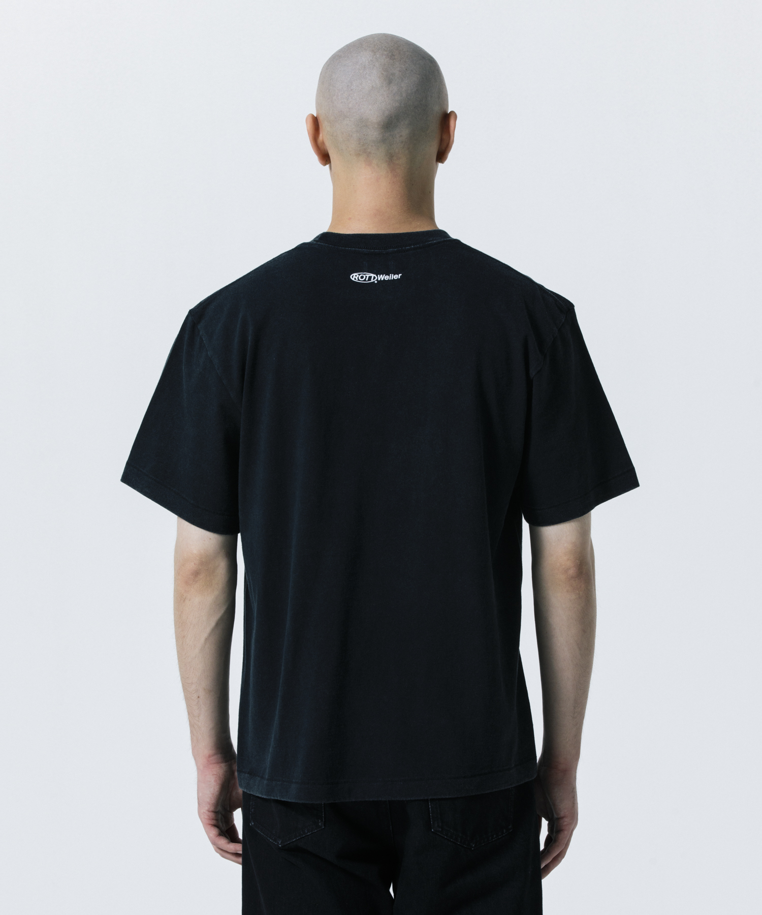 PIG RTTW TEE モデル着用 7